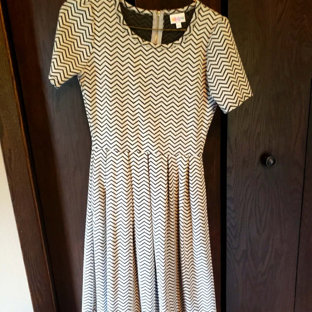 Lularoe Amelia dress